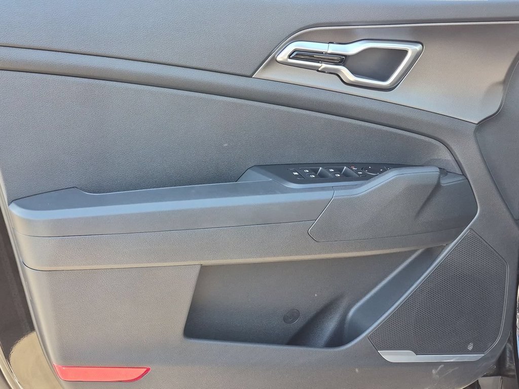 New 2027 Fusion Black Kia S image 22