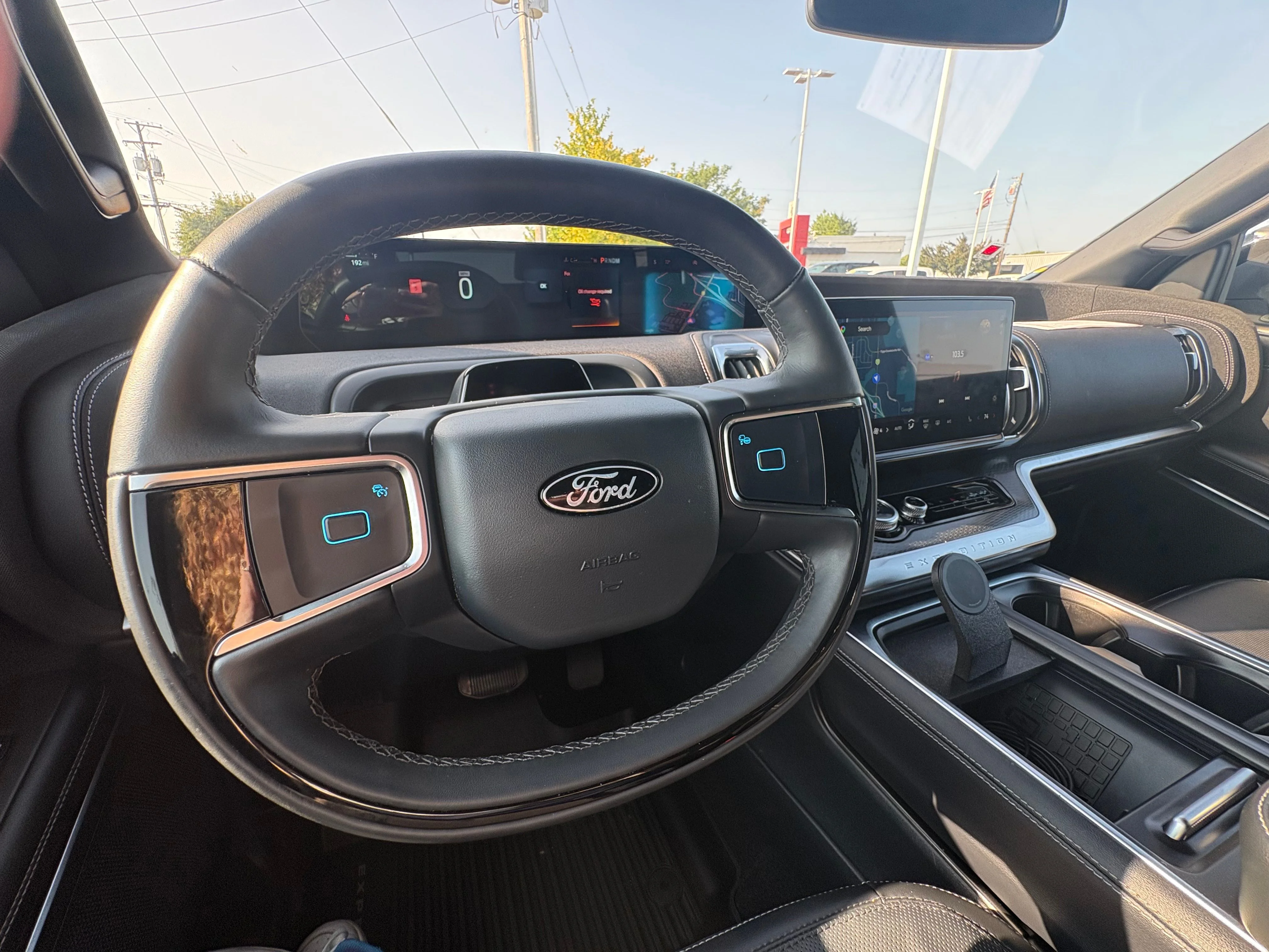 Used 2025 White Metallic Ford Platinum image 9