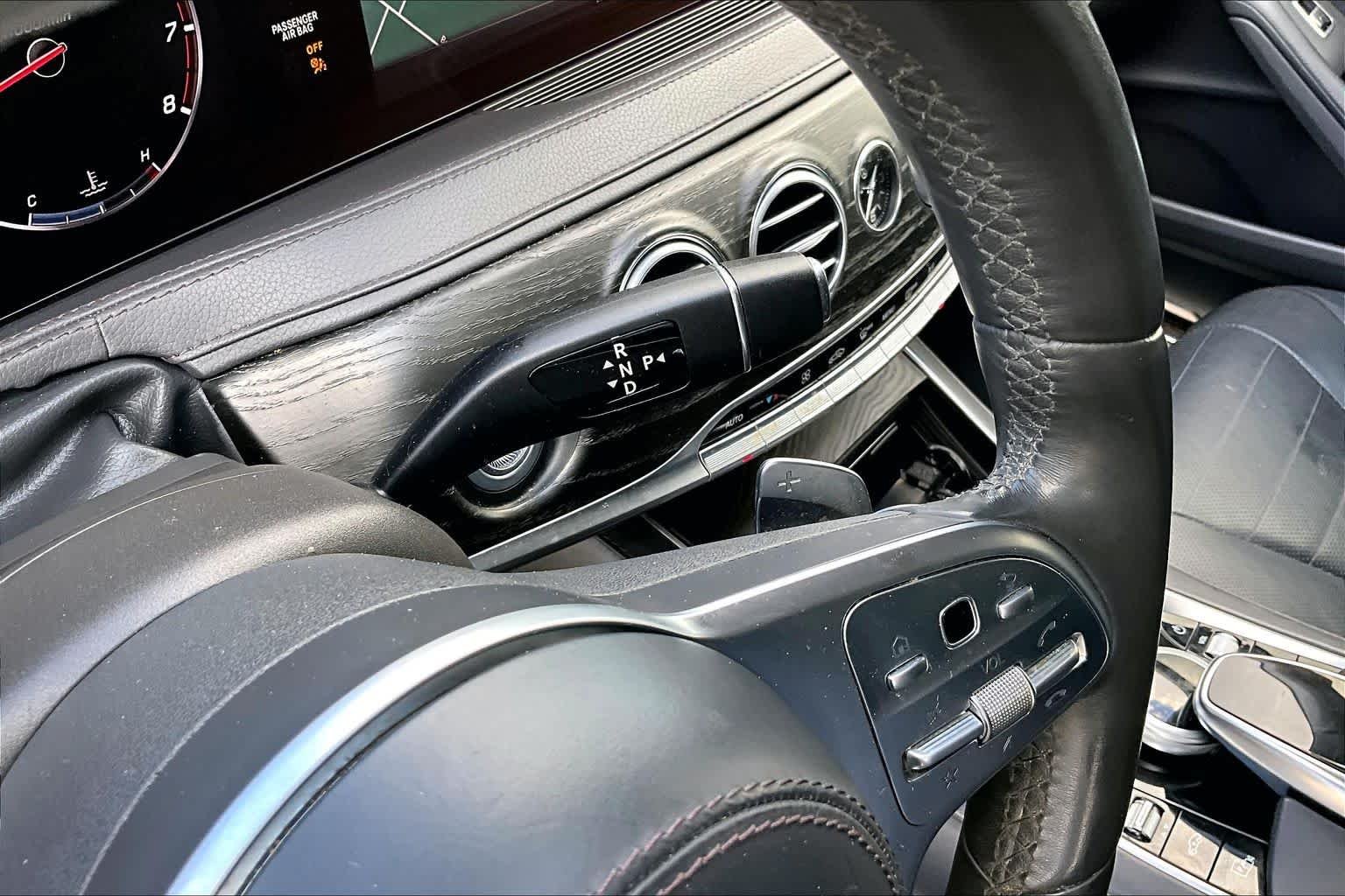 Used 2018 Obsidian Black Metallic Mercedes-Benz S 560 image 16