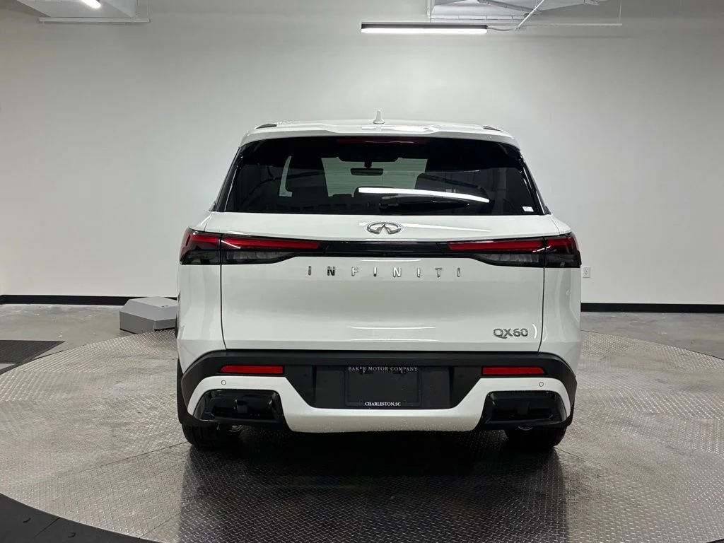 Used 2025 Glacier White INFINITI PURE image 6