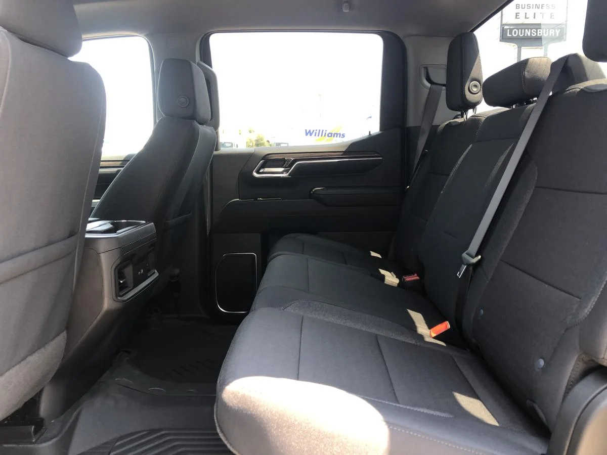 New 2026 Black Chevrolet 4wd Crew Cab 157" Lt image 10