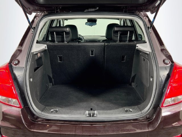 2020 Chevrolet Trax LT - Photo 24