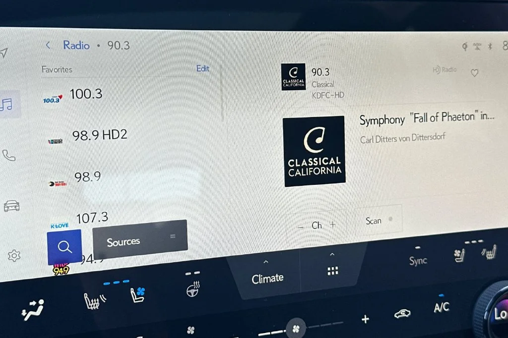 Used 2023 Silver Lexus 450e Luxury image 21