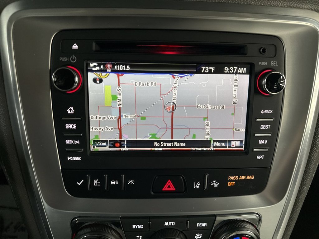 Used 2017 Quicksilver Metallic GMC Limited image 30