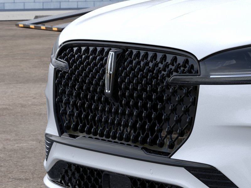 New 2026 Pristine White Metallic Tri-Coat Lincoln Premiere® image 17
