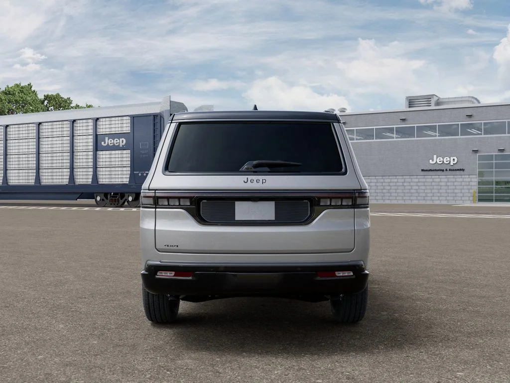 New 2026 Silver Jeep Summit Obsidian image 7