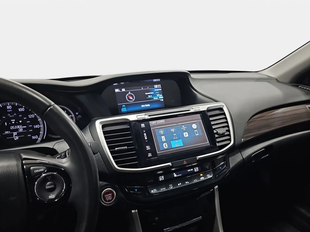 Used 2017  Honda EX-L image 20
