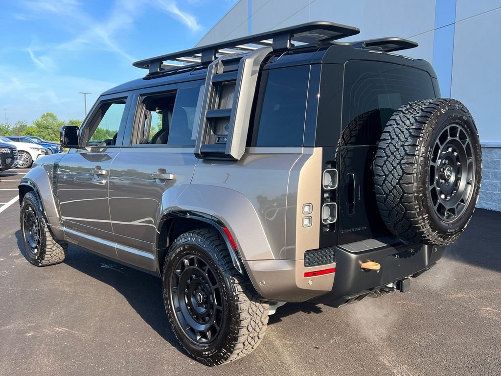 Used 2025 Brown Land Rover OCTA image 5
