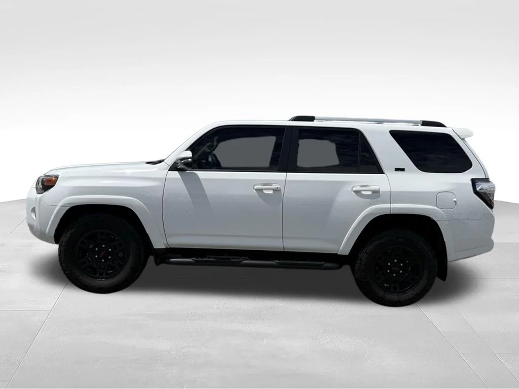 Used 2023 White Toyota SR5 Premium image 2