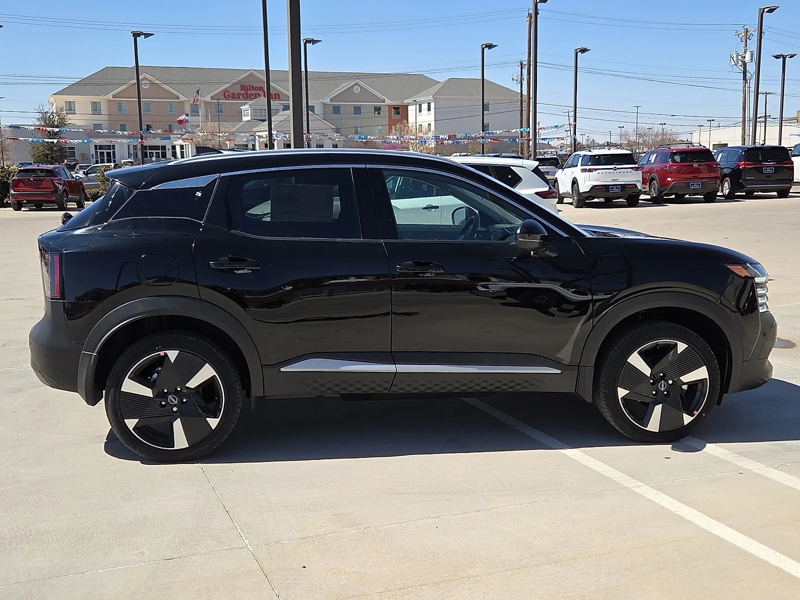 New 2026 KH3 Super Blac Nissan SR Front-Wheel Drive image 5