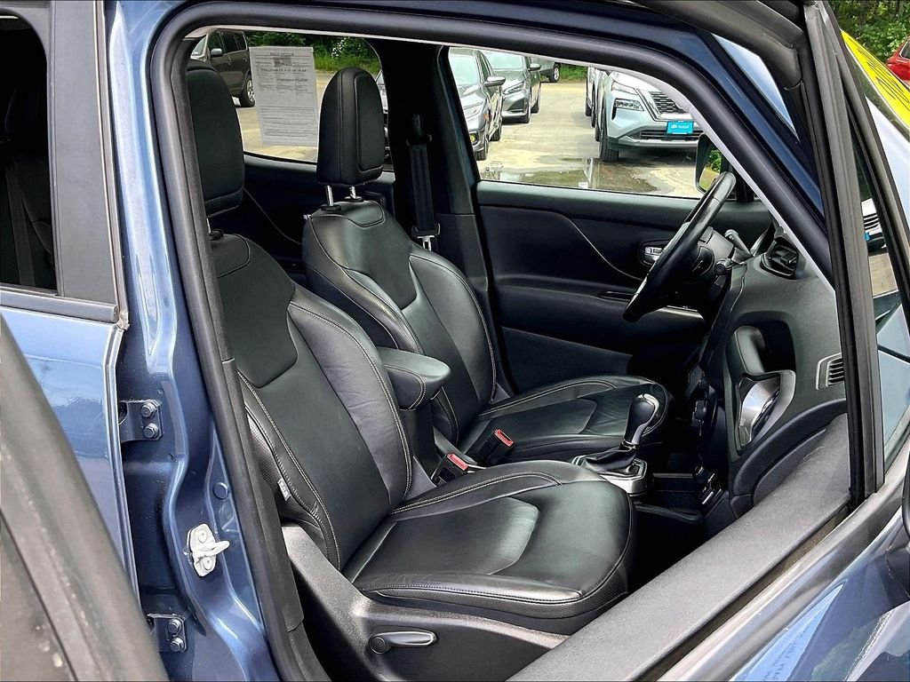Used 2020 Blue Jeep Limited image 11