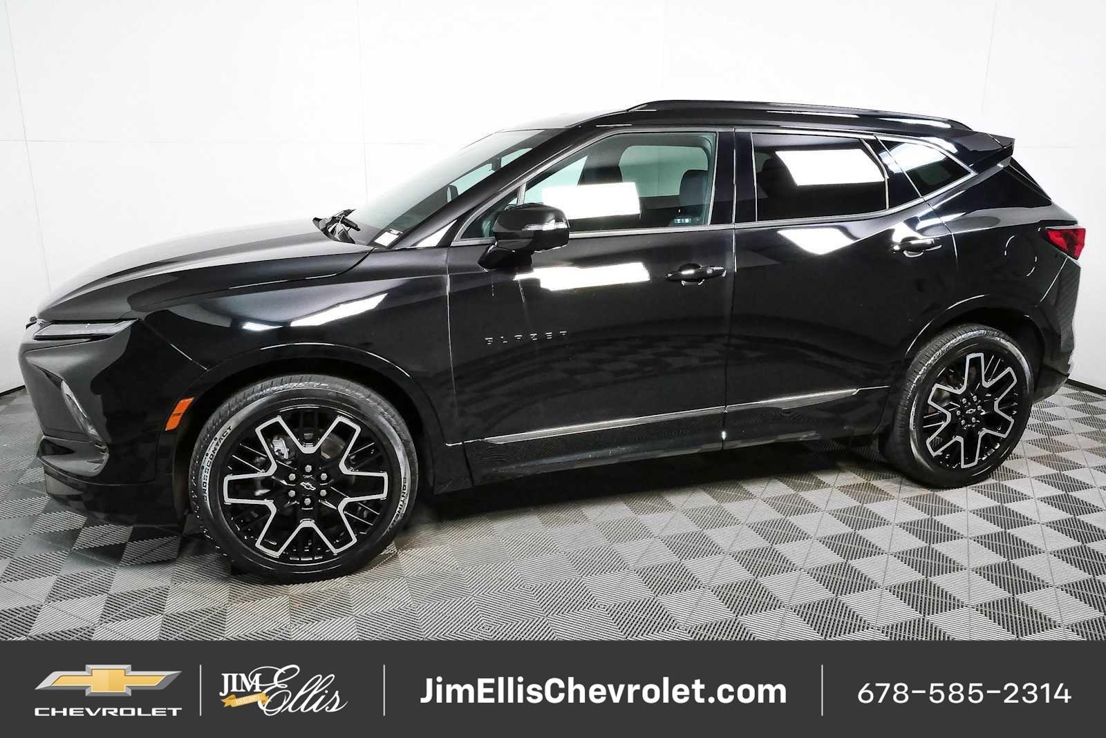 Certified Used 2023 Black Chevrolet RS image 31