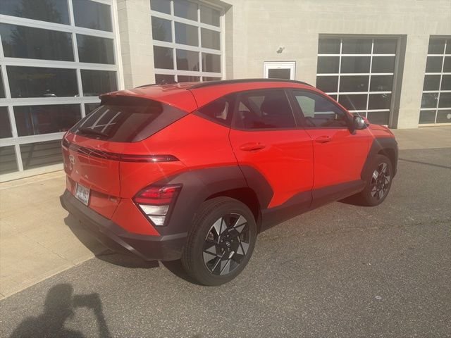 Used 2024 Orange Hyundai SEL image 4