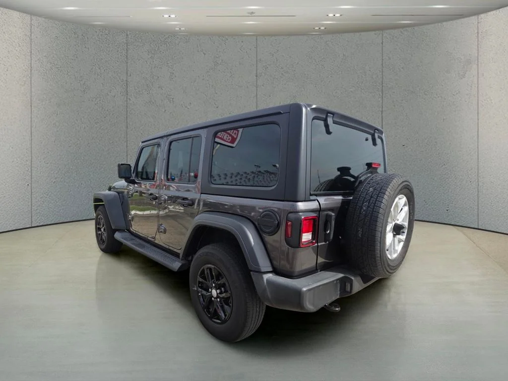 Used 2023 Gray Jeep Sport S image 3