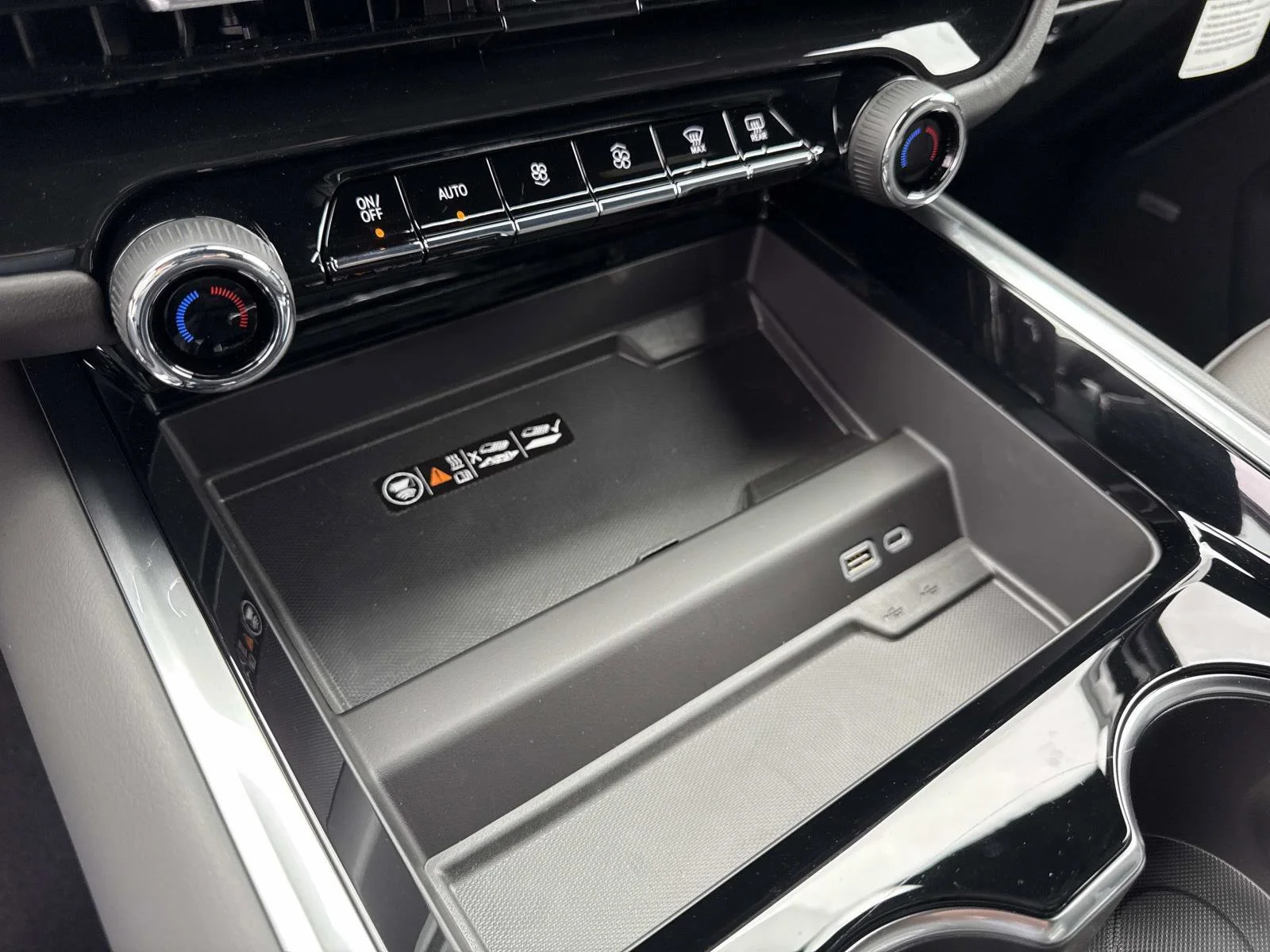 2026 Chevrolet Tahoe High Country - Photo 29
