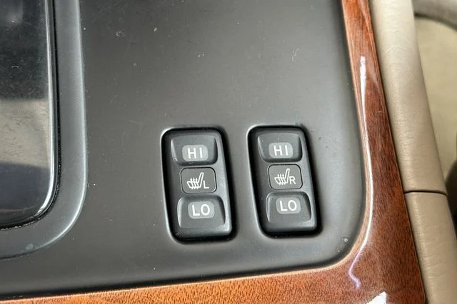 Used 1998  Lexus 470 image 28