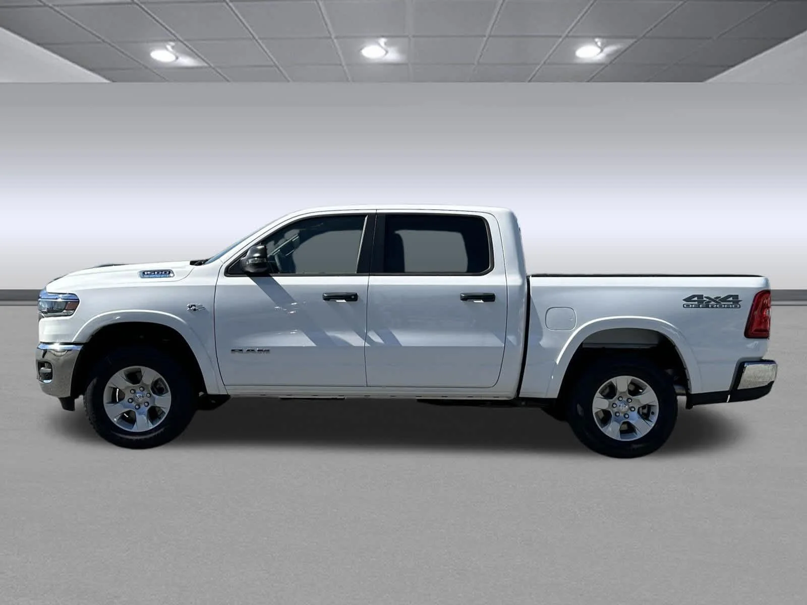 New 2026 Bright White Clear-Coat Exterior Paint RAM Big Horn image 2