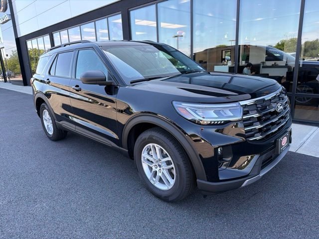 2027 Ford Explorer 4DR 4WD ACTIVE