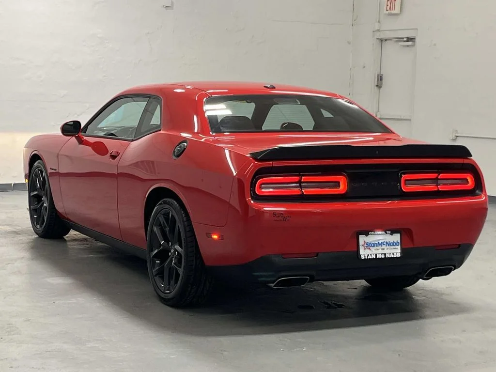 Used 2021 Torred Clearcoat Dodge R/T 5.7L HEMI 1 Owner image 6
