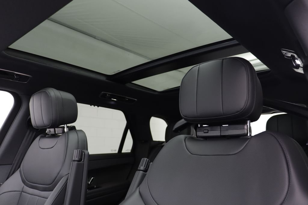New 2026 Carpathian Grey LAND ROVER SE image 14