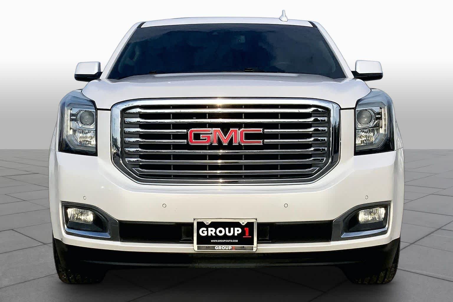 Used 2018 White Frost Tricoat GMC SLT image 4