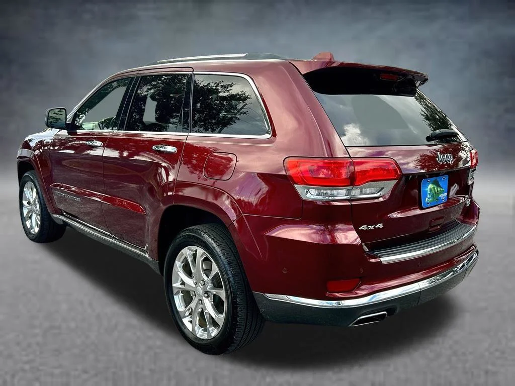Certified Used 2019 Velvet Red Pearlcoat Jeep Summit image 8