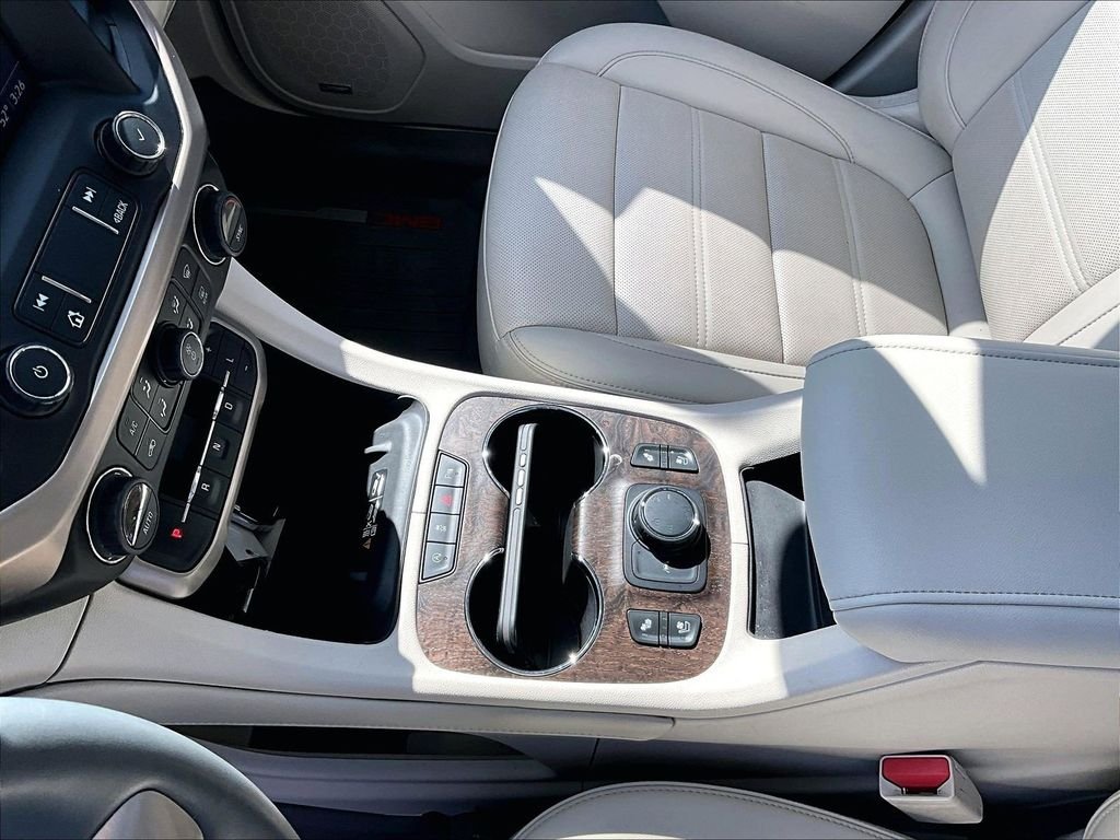 Used 2023 Red GMC Denali image 20