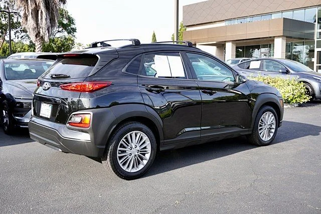 Used 2021 Black Hyundai SEL Plus image 7