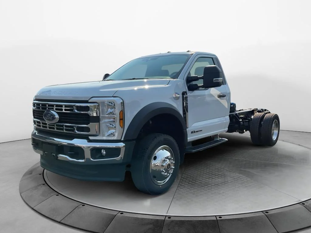 2026 Ford F-550 Super Duty Chassis Cab