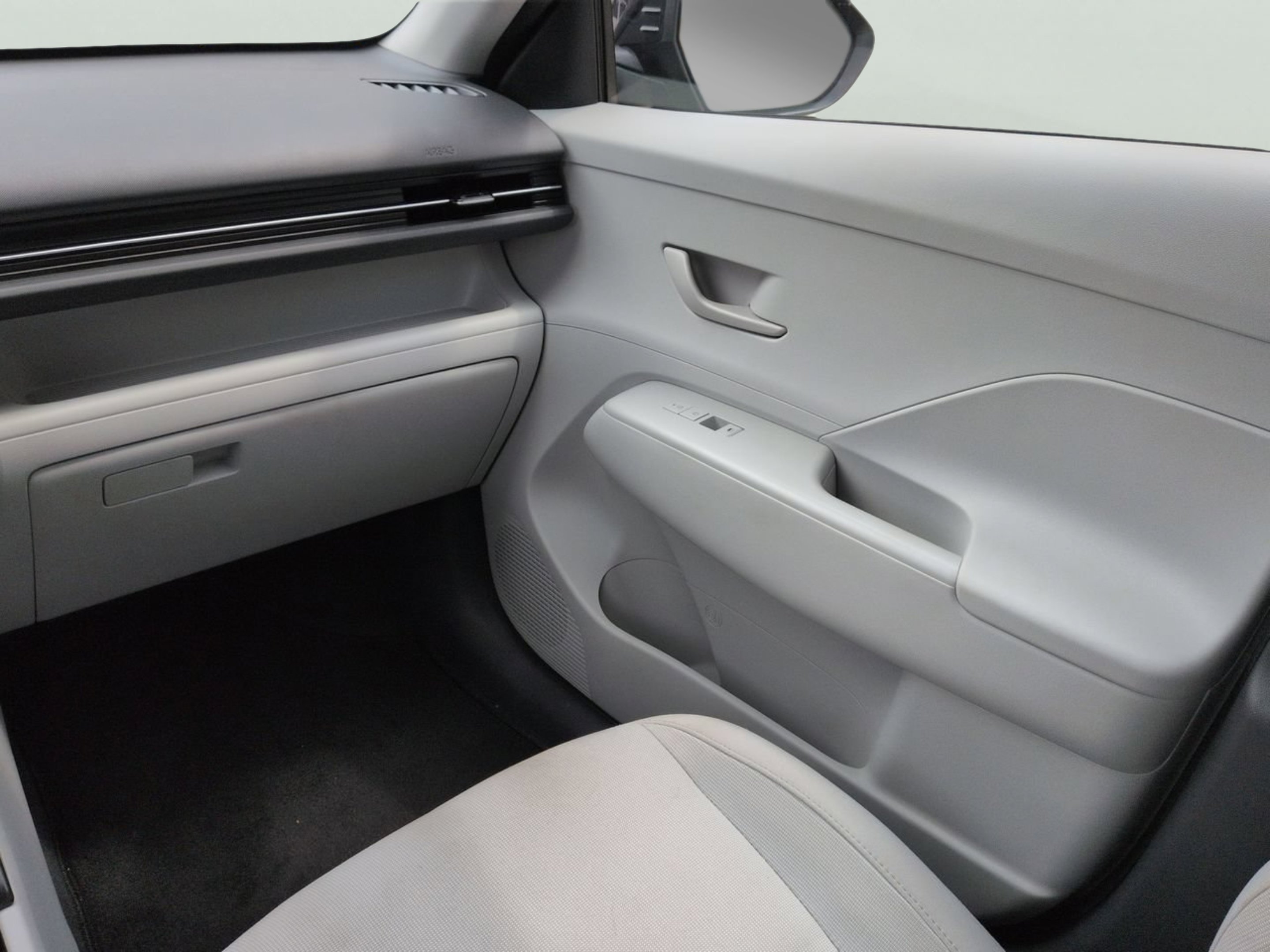 Used 2025 Abyss Black Pearl Hyundai SEL image 14