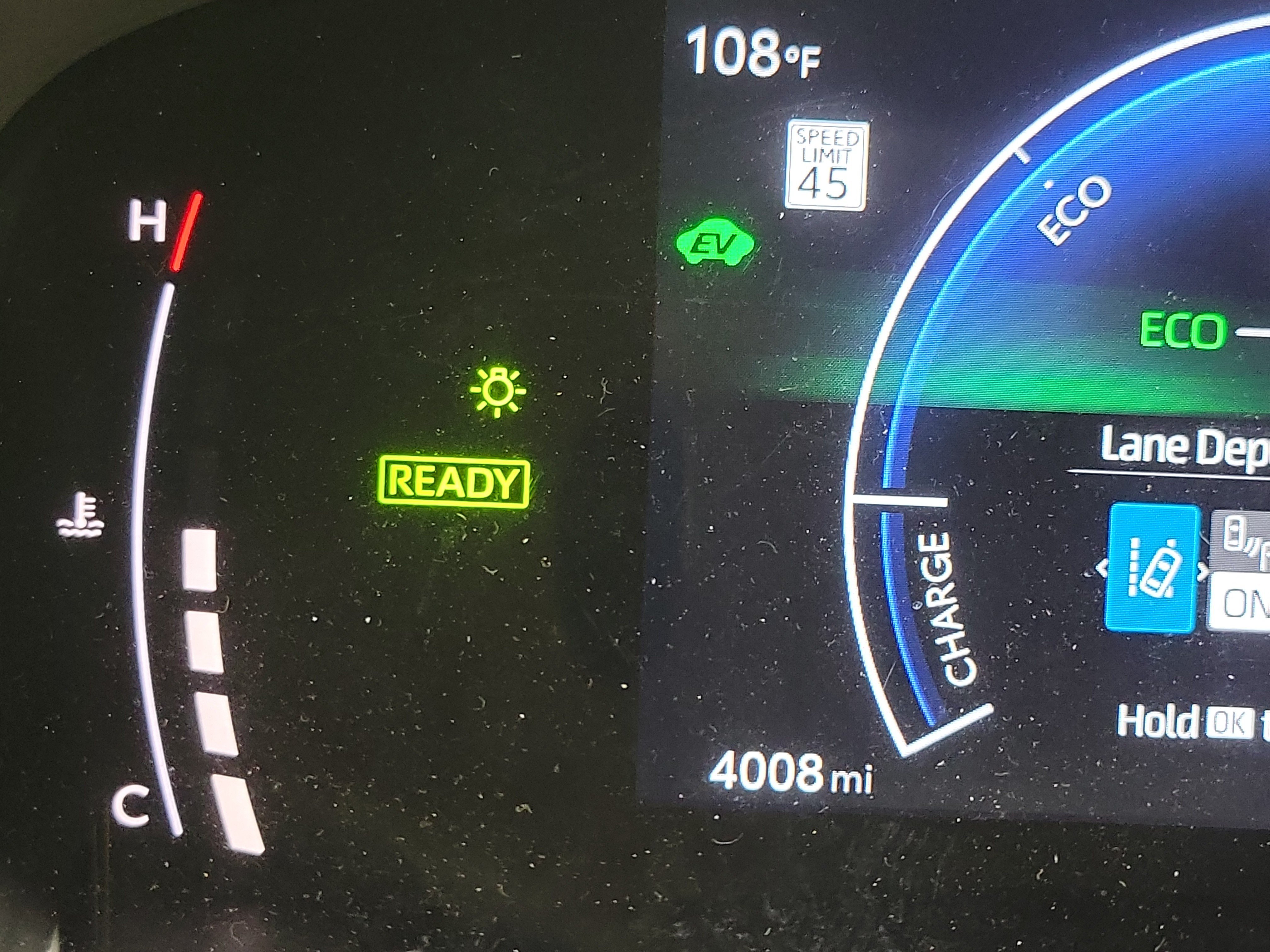 Certified Used 2025 Ocean Gem Toyota SE image 26