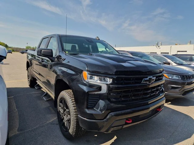Used 2022 Black Chevrolet LT Trail Boss image 3