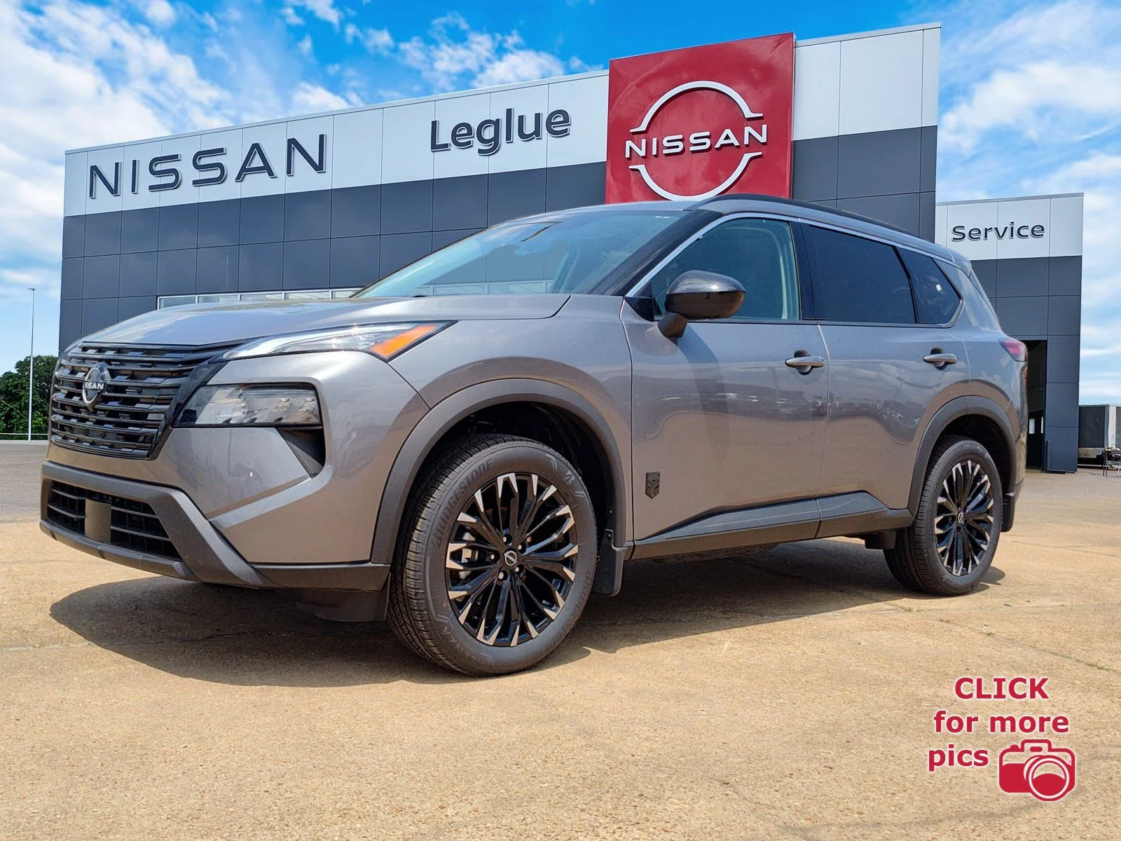 2026 Nissan Rogue Dark Armor™