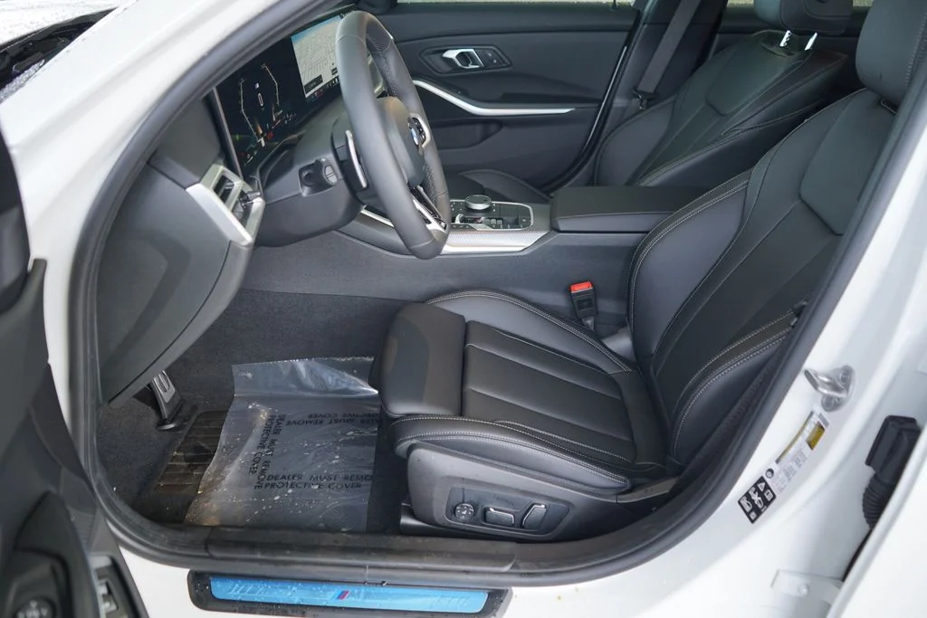 Used 2026 Mineral White Metallic BMW 330i xDrive image 10