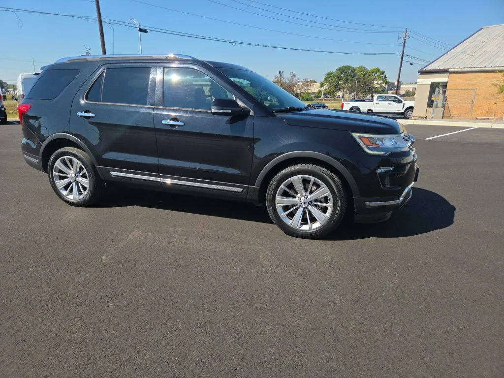 Used 2019 Black Ford Limited image 20
