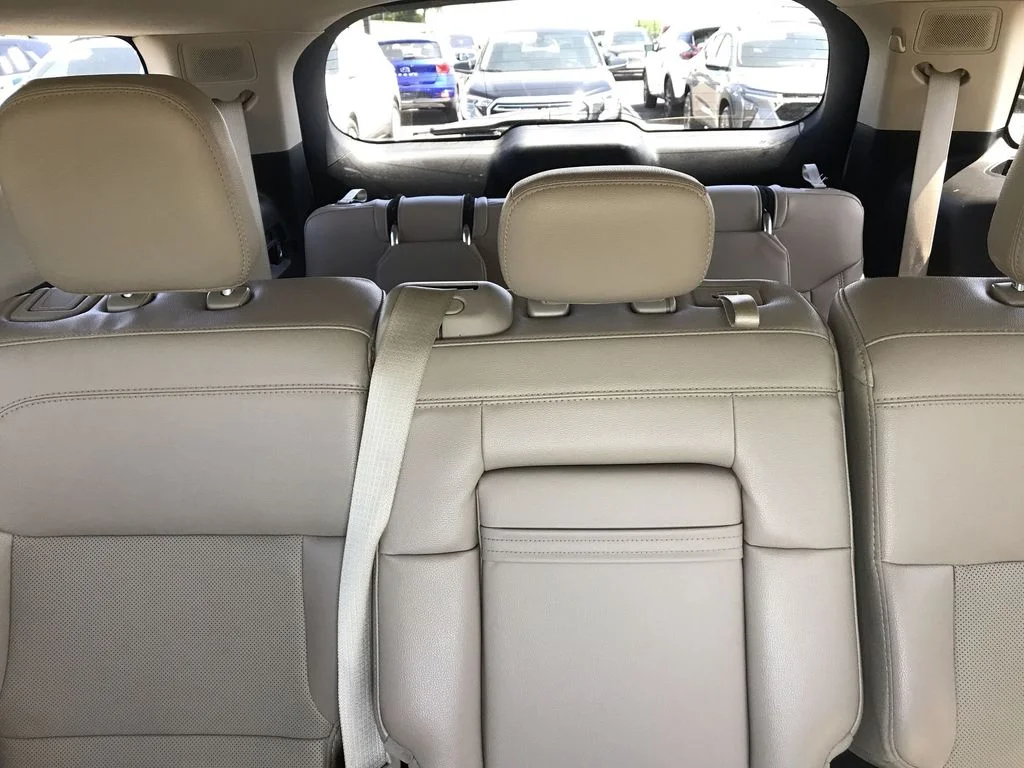 Used 2023 White Ford Limited image 23