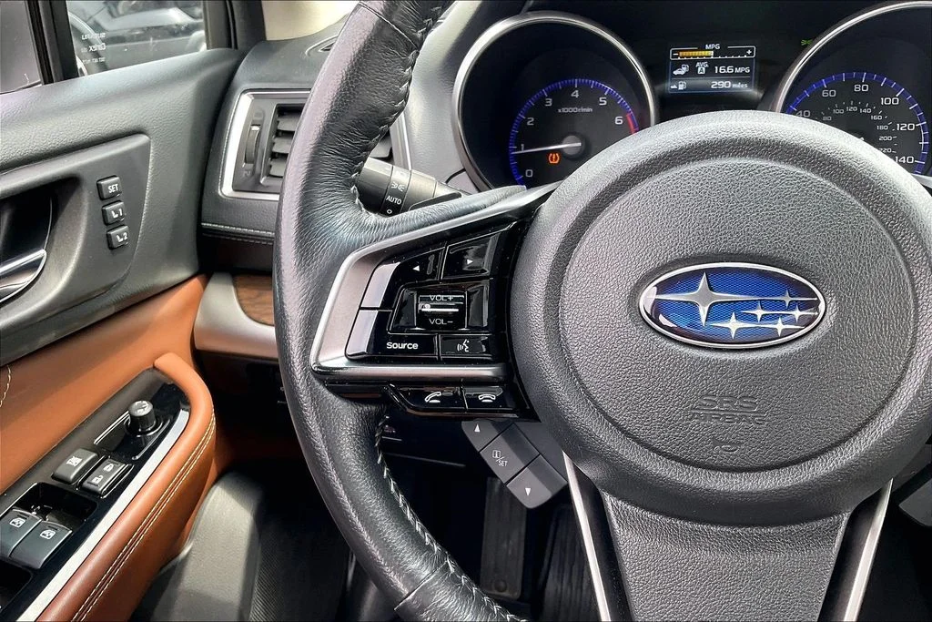 Used 2019 White Subaru 2.5i image 17