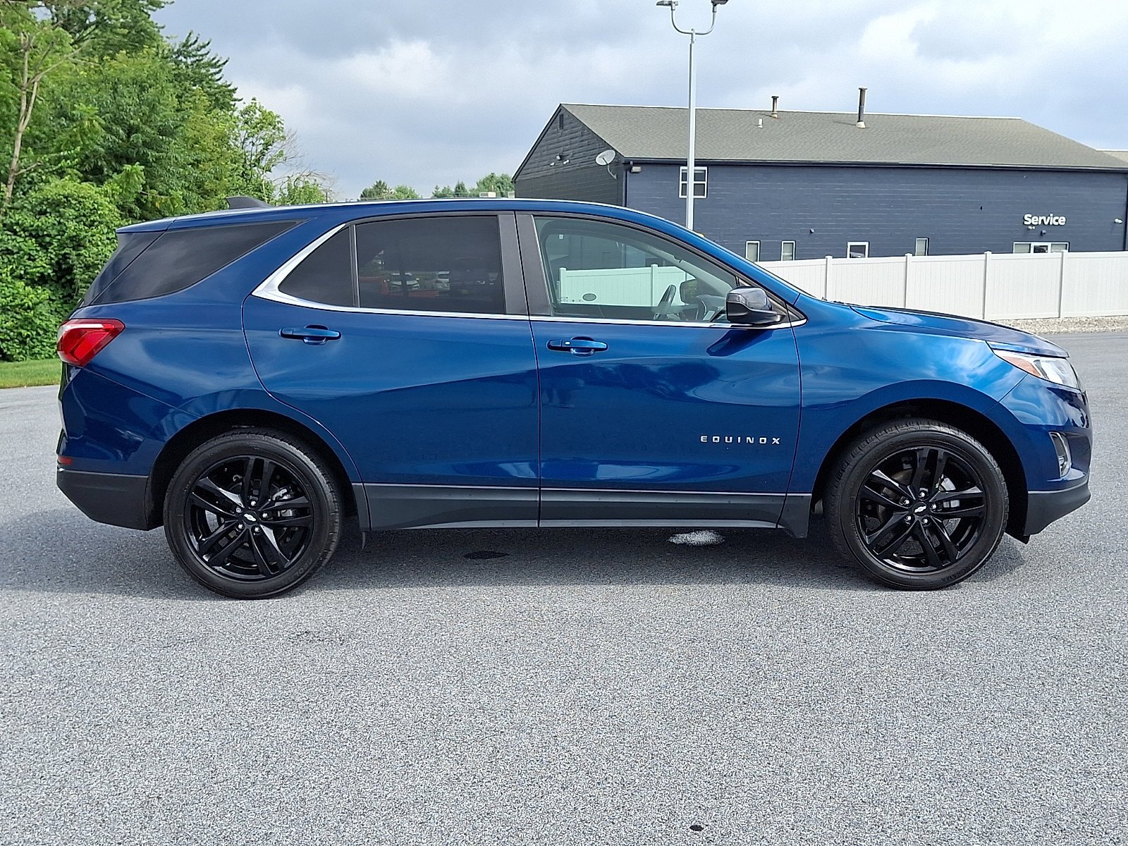 Used 2021 Pacific Blue Metallic Chevrolet LT image 8