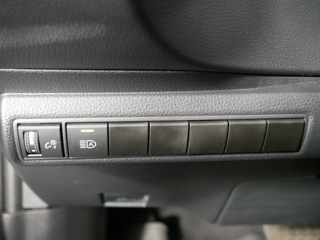 Used 2025 Wind Chill Pearl Toyota SE image 25
