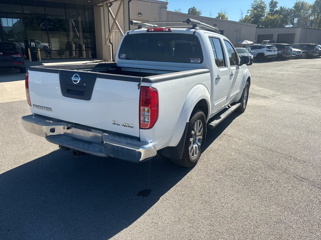 Used 2011 Avalanche Nissan SL image 7