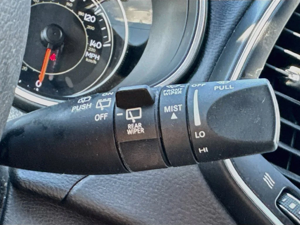 Used 2020 Green Jeep Latitude image 14