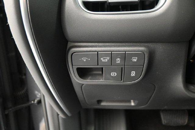 New 2026 Gray Hyundai SEL Premium FWD image 18