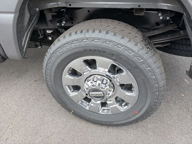 New 2026 Carbonized Gray Metallic Ford F-250® Lariat® image 5