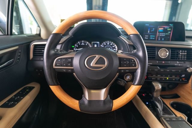 Used 2022 White Lexus 350L image 15