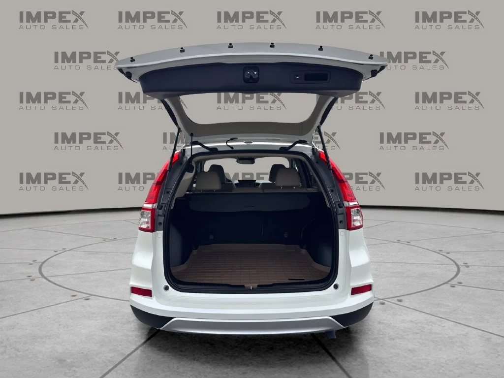 Used 2016  Honda Touring image 28