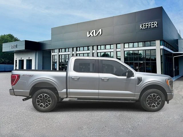 Used 2023 Silver Ford XLT image 9