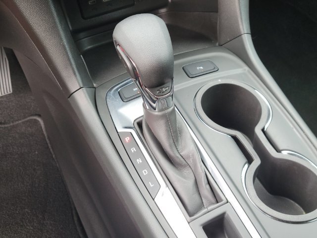 Used 2022 Silver Chevrolet LT image 27