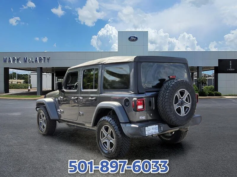 Used 2018 Crystal Metallic JEEP SPORT S 4X4 image 3