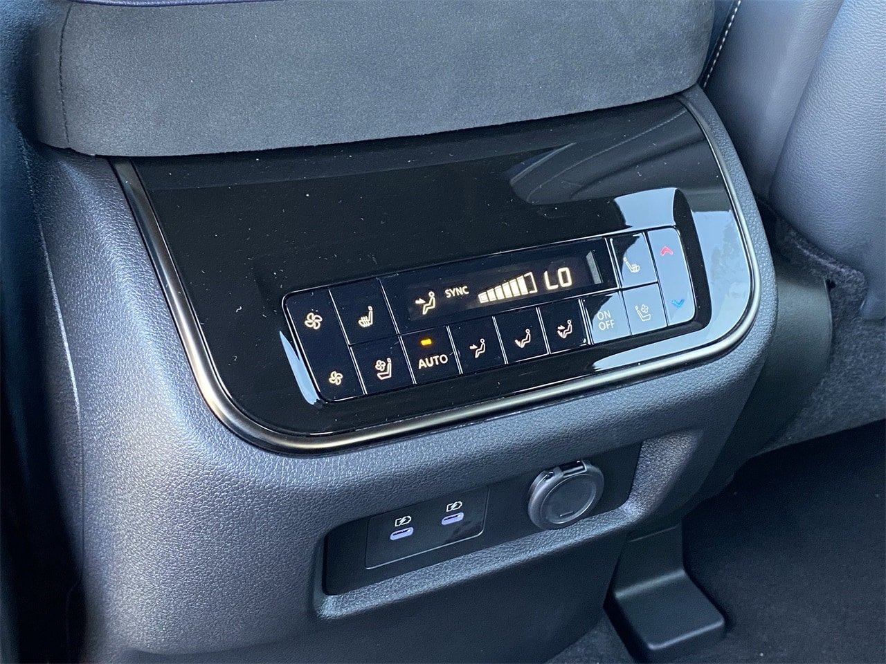 2026 INFINITI QX80 Sport - Photo 16