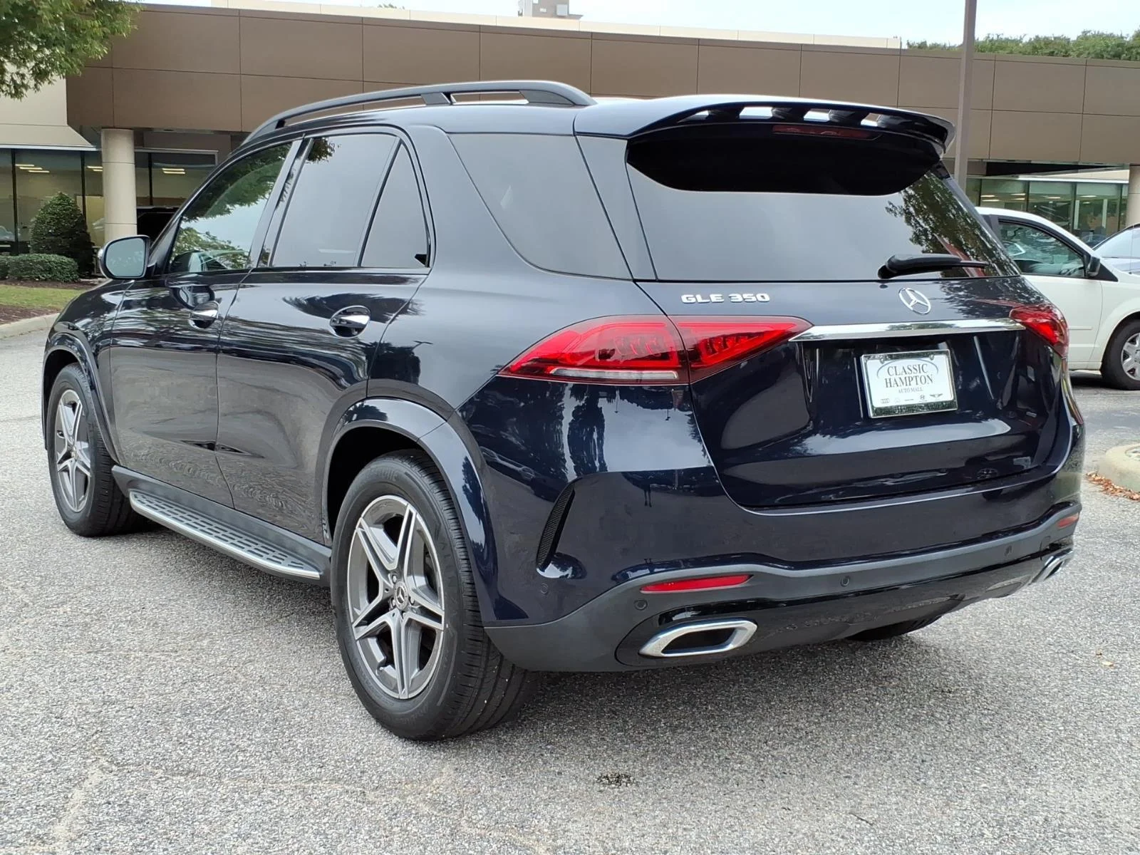Certified Used 2022 Lunar Blue Metallic Mercedes-Benz GLE 350 image 10